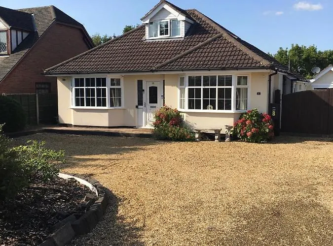 Redcot Holiday Bungalow